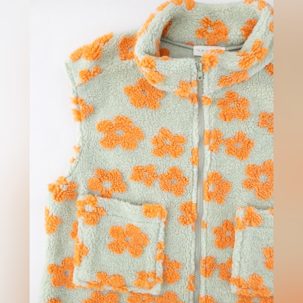 LA Hearts Pacsun Flower Sherpa Vest
